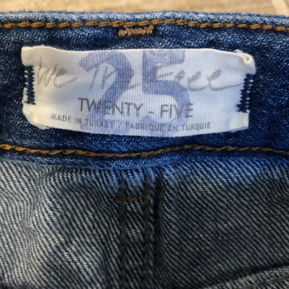 We The Free Jesse Carpenter Denim Shorts  Size 25 - Picture 6 of 12